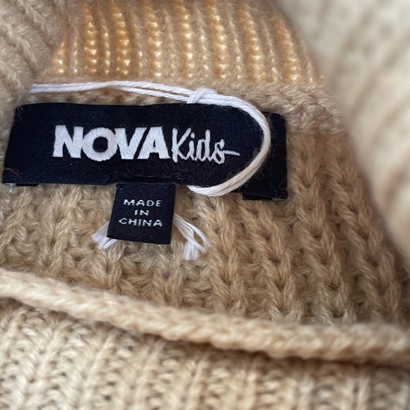Cute knit Nova kids sweater 4T - Picture 4 of 7